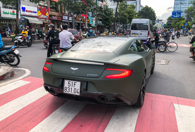 Aston Martin Vanquish 2013
