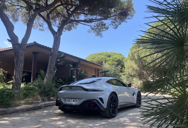 Aston Martin Vantage 2024