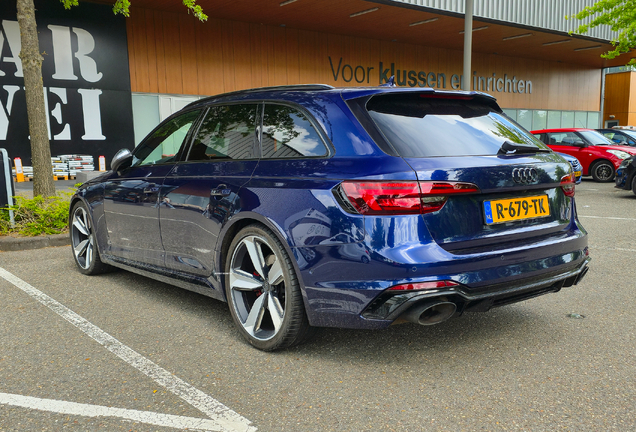 Audi RS4 Avant B9