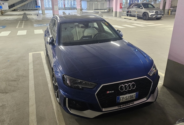 Audi RS4 Avant B9