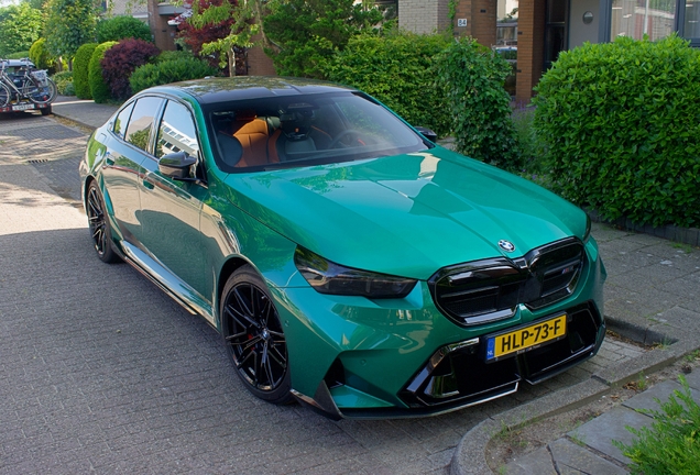 BMW M5 G90