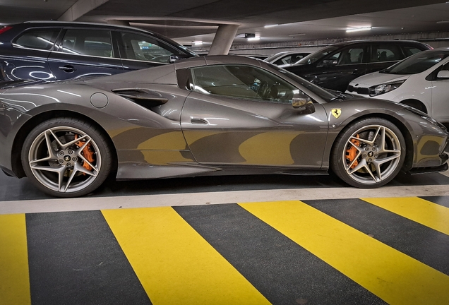 Ferrari F8 Spider