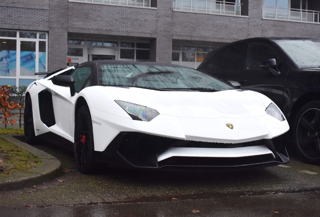 Lamborghini Aventador LP750-4 SuperVeloce Roadster