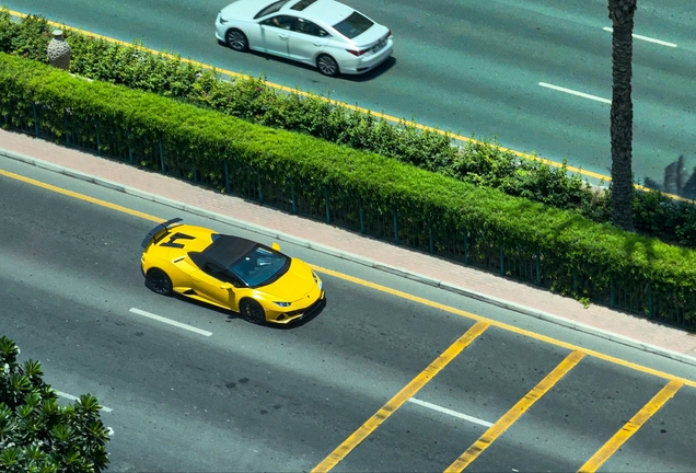Lamborghini Huracán LP640-4 EVO Spyder