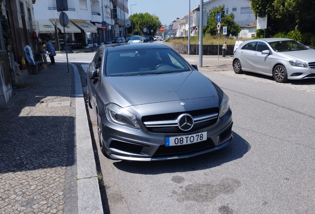 Mercedes-Benz A 45 AMG