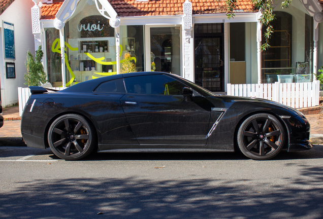 Nissan GT-R