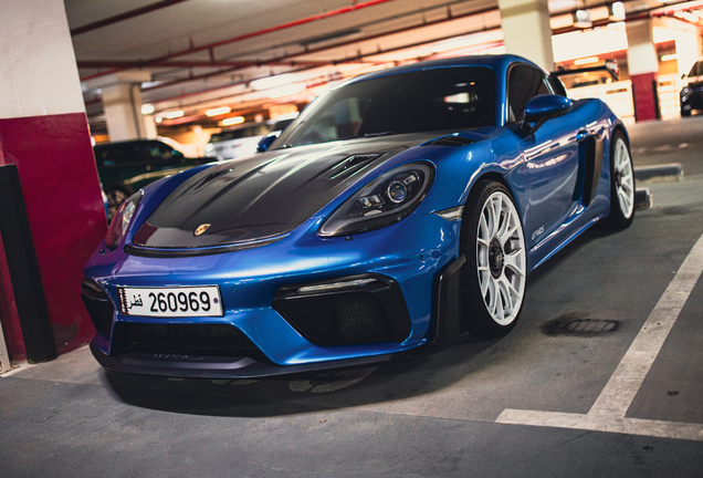 Porsche 718 Cayman GT4 RS Weissach Package