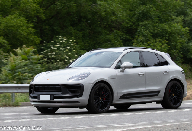 Porsche 95B Macan GTS MkIII