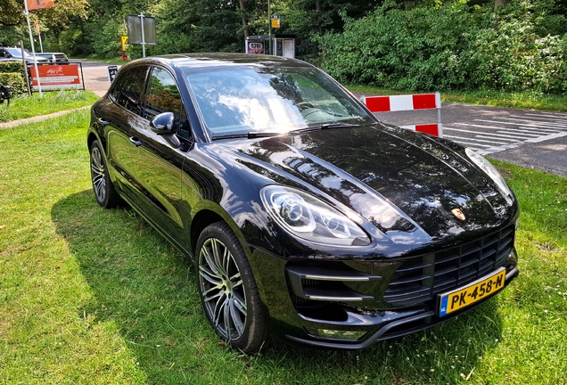 Porsche 95B Macan Turbo