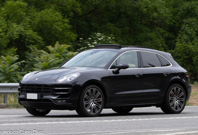 Porsche 95B Macan Turbo