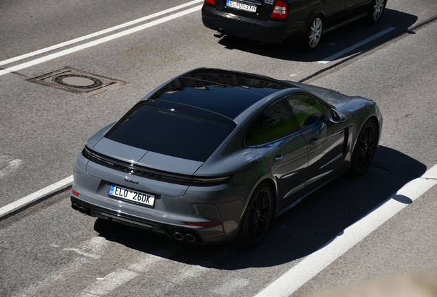 Porsche 972 Panamera Turbo S E-Hybrid