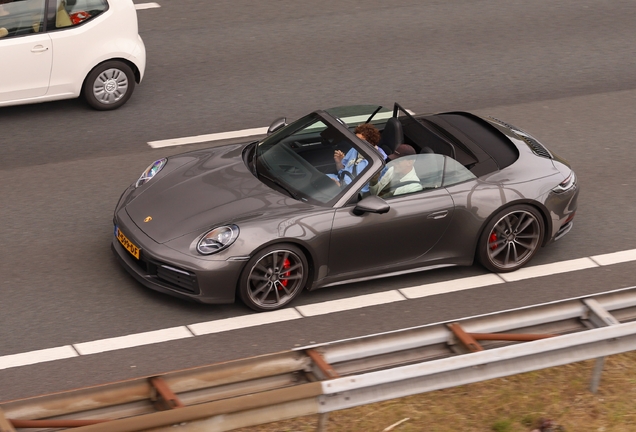 Porsche 992 Carrera 4S Cabriolet