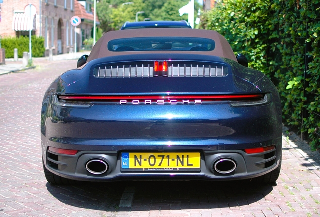 Porsche 992 Carrera 4S Cabriolet