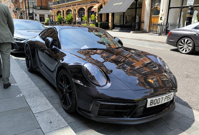 Porsche 992 Carrera GTS