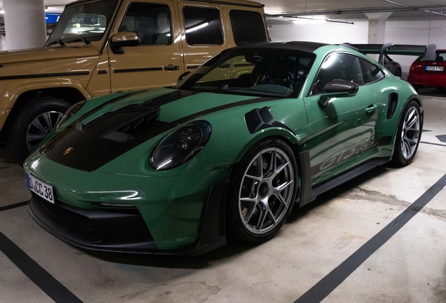 Porsche 992 GT3 RS Weissach Package