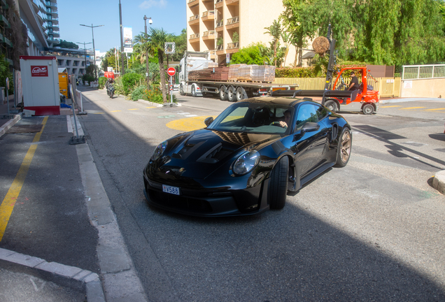 Porsche 992 GT3 RS Weissach Package