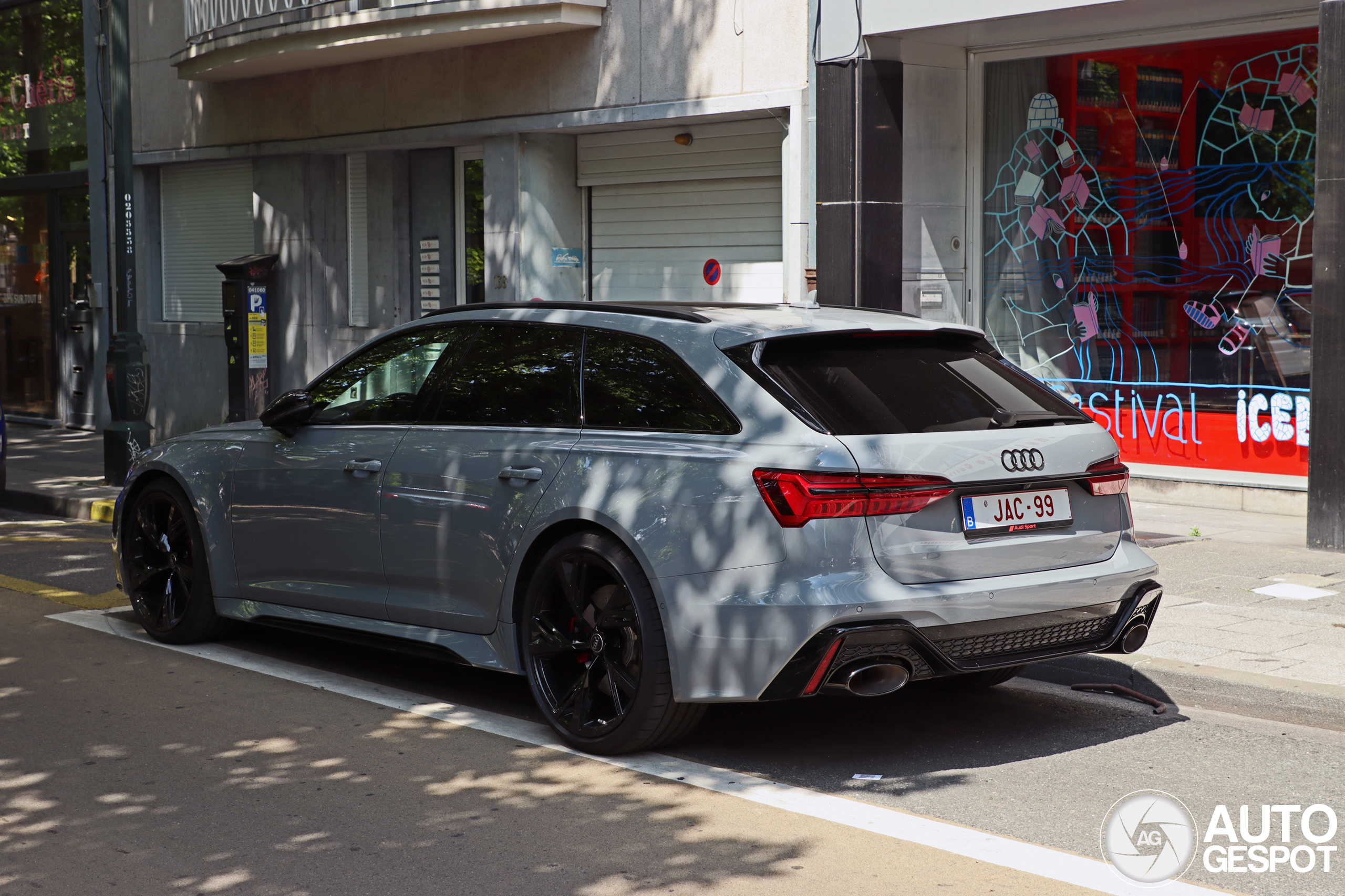 Audi RS6 Avant C8