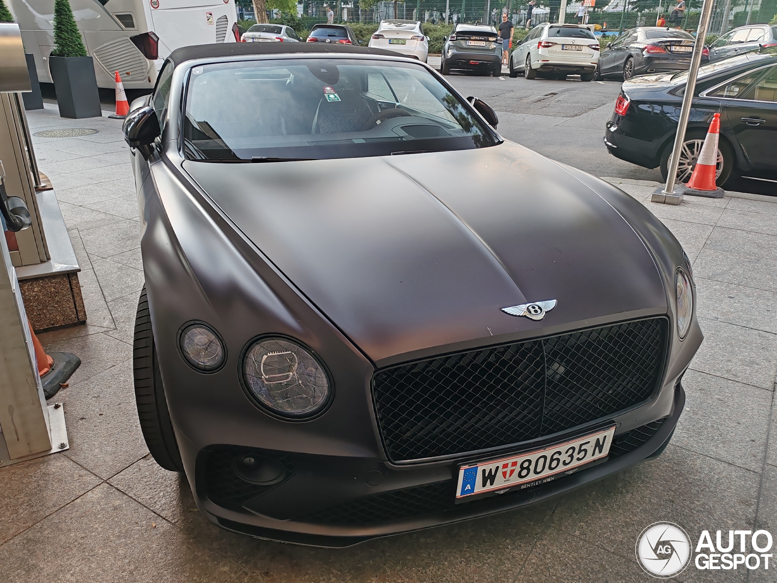 Bentley Continental GTC 2019