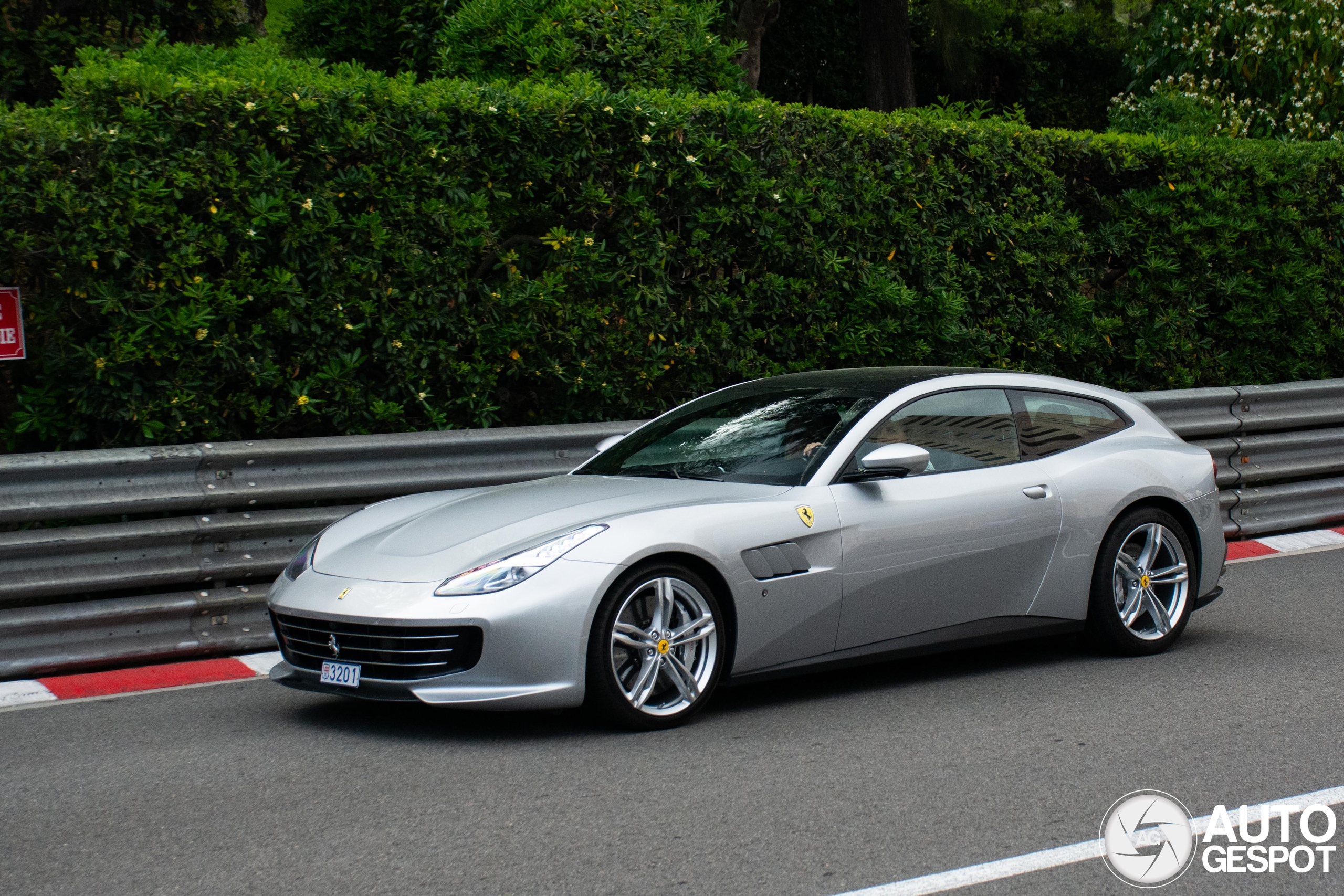 Ferrari GTC4Lusso