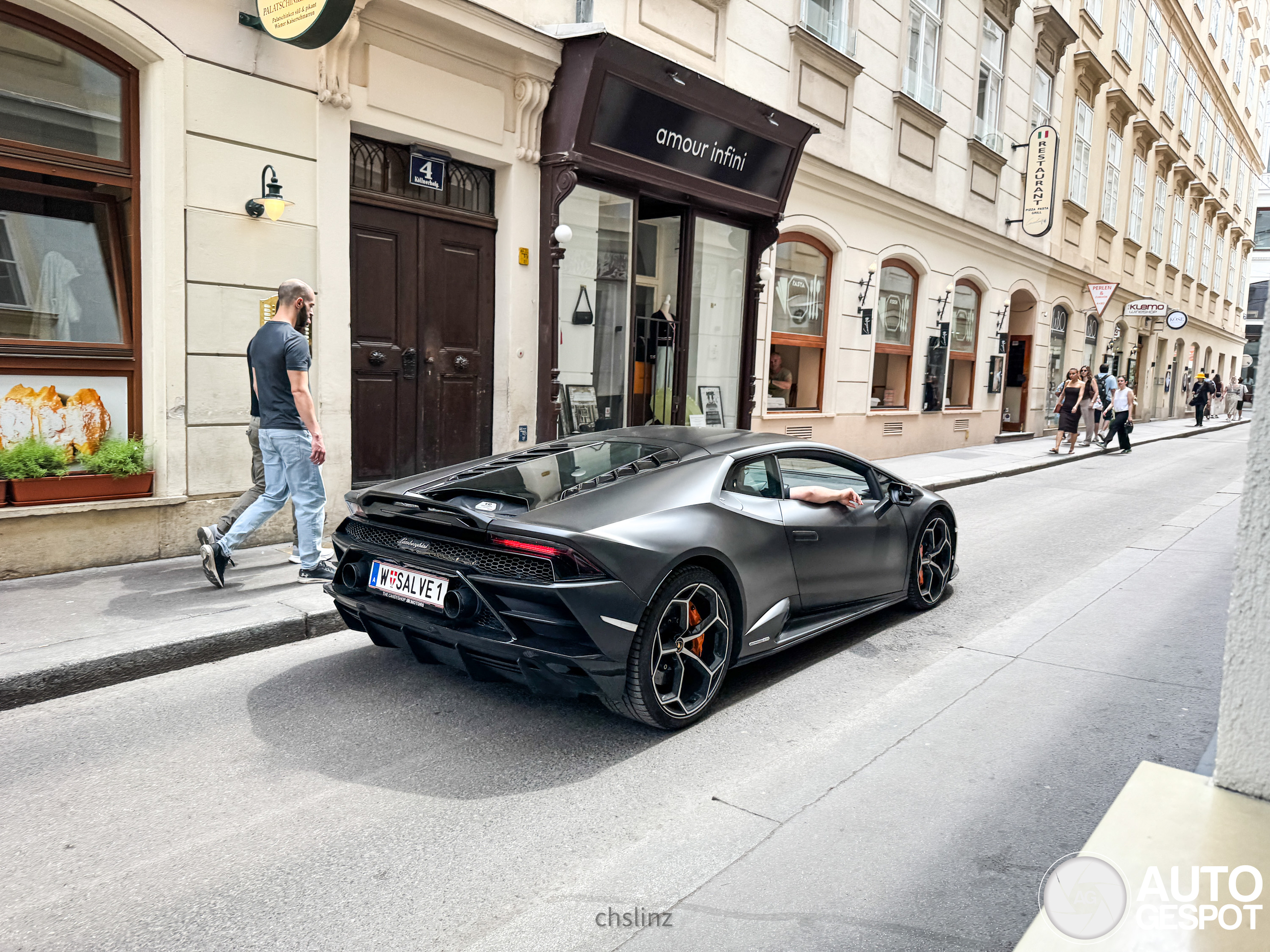 Lamborghini Huracán LP640-4 EVO