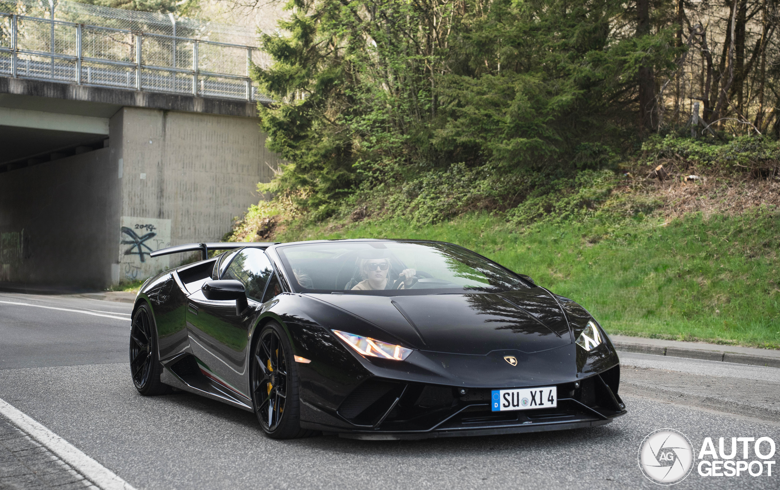 Lamborghini Huracán LP640-4 Performante Spyder