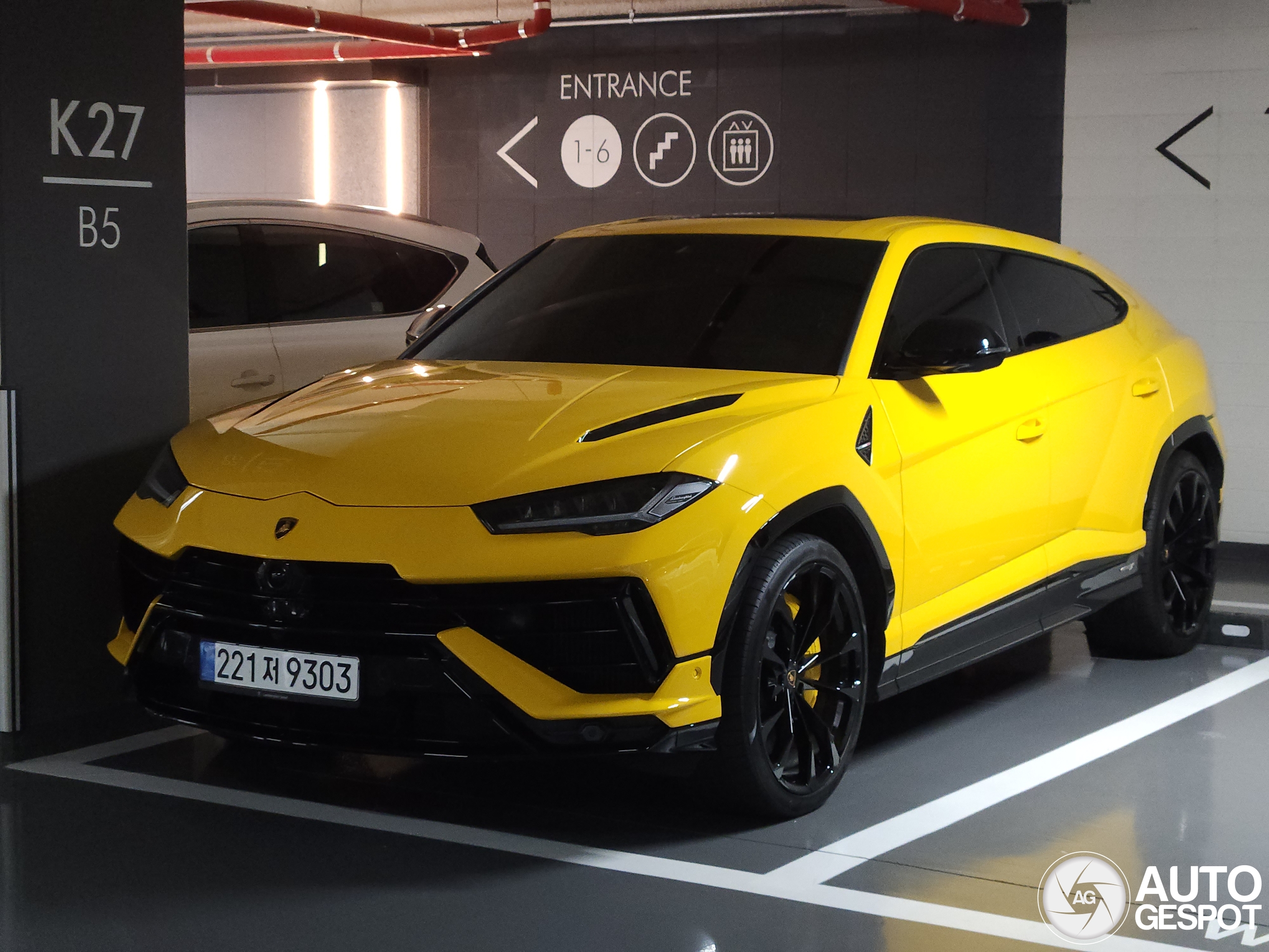 Lamborghini Urus S