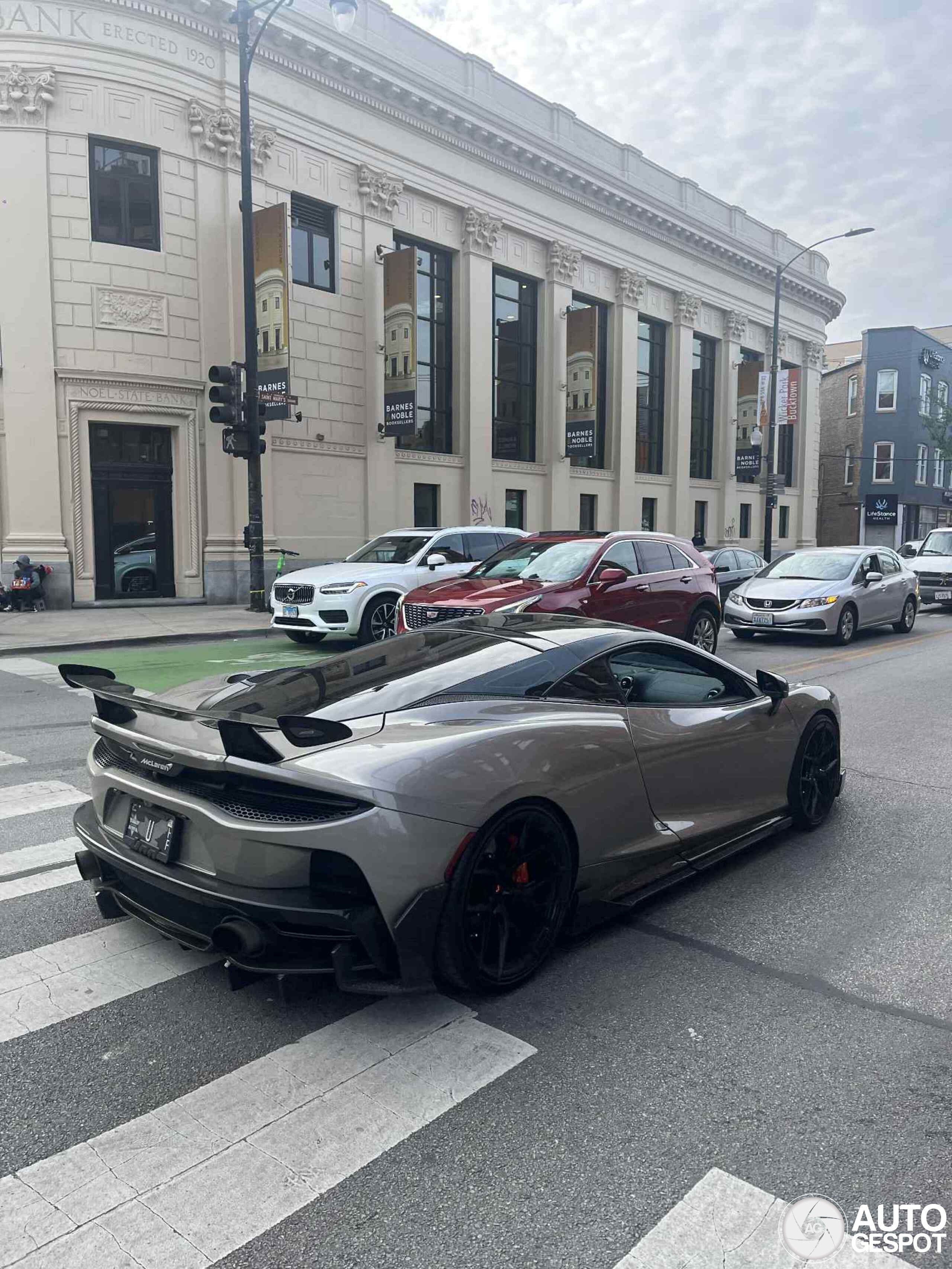 Deze McLaren GT ziet er wel erg lekker uit