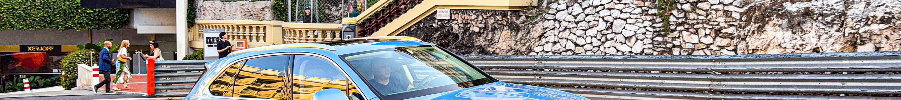 Bentley Bentayga V8 2021