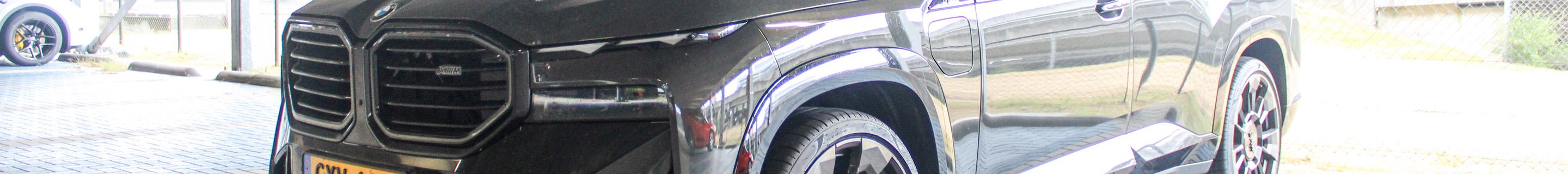 BMW XM G09