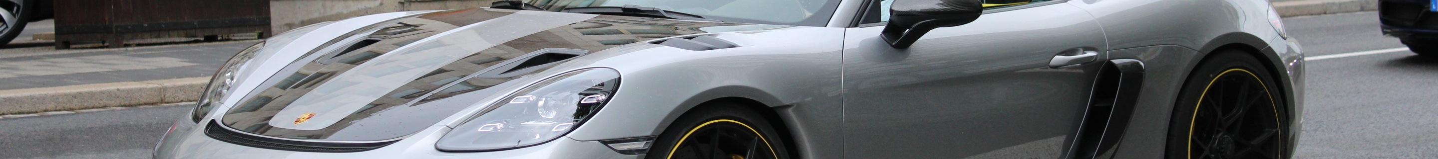 Porsche 718 Spyder RS Weissach Package