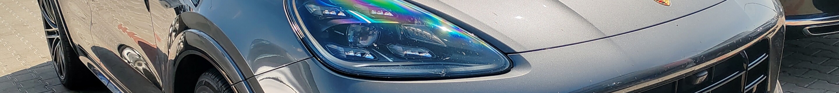 Porsche 9YA Cayenne GTS