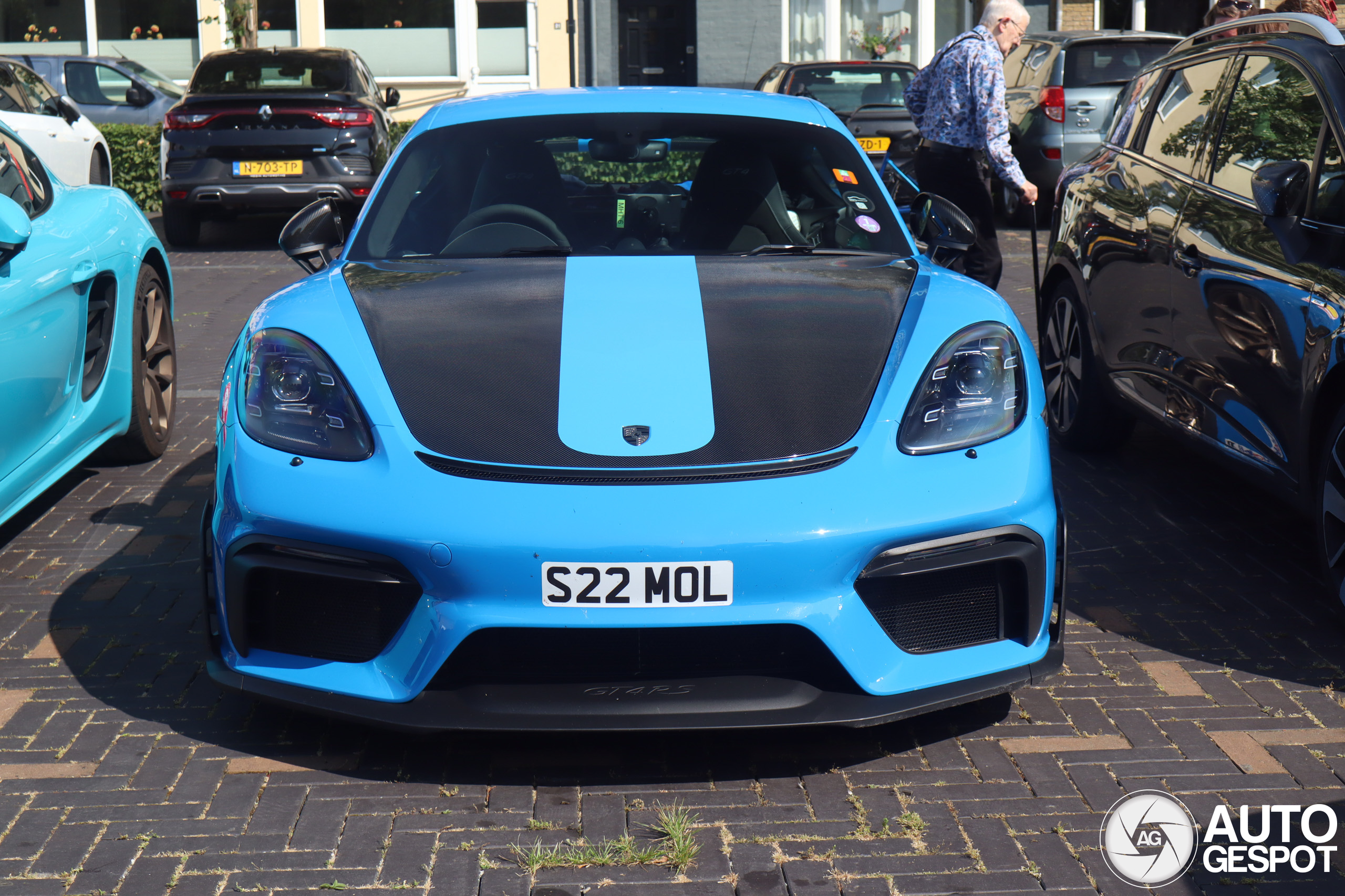 Porsche 718 Cayman GT4