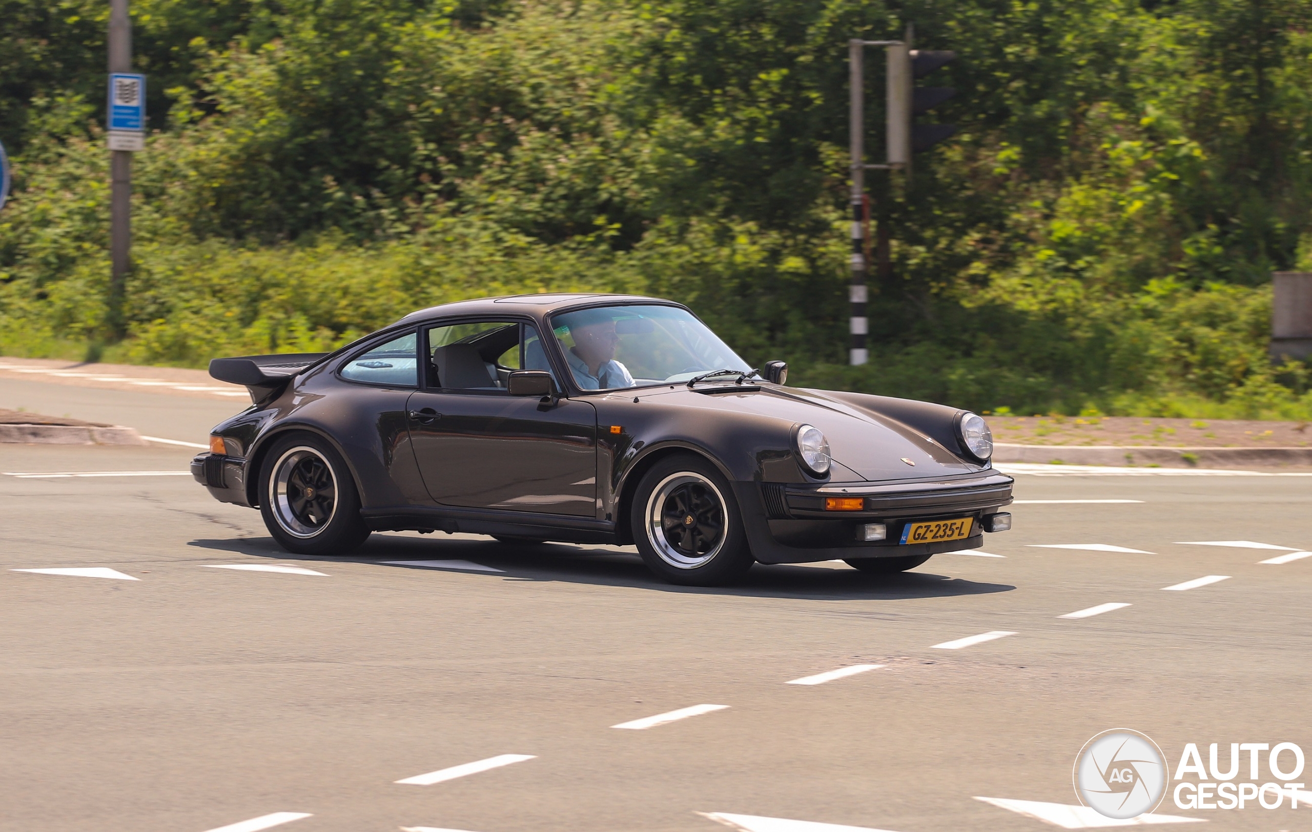 Porsche 930 Turbo