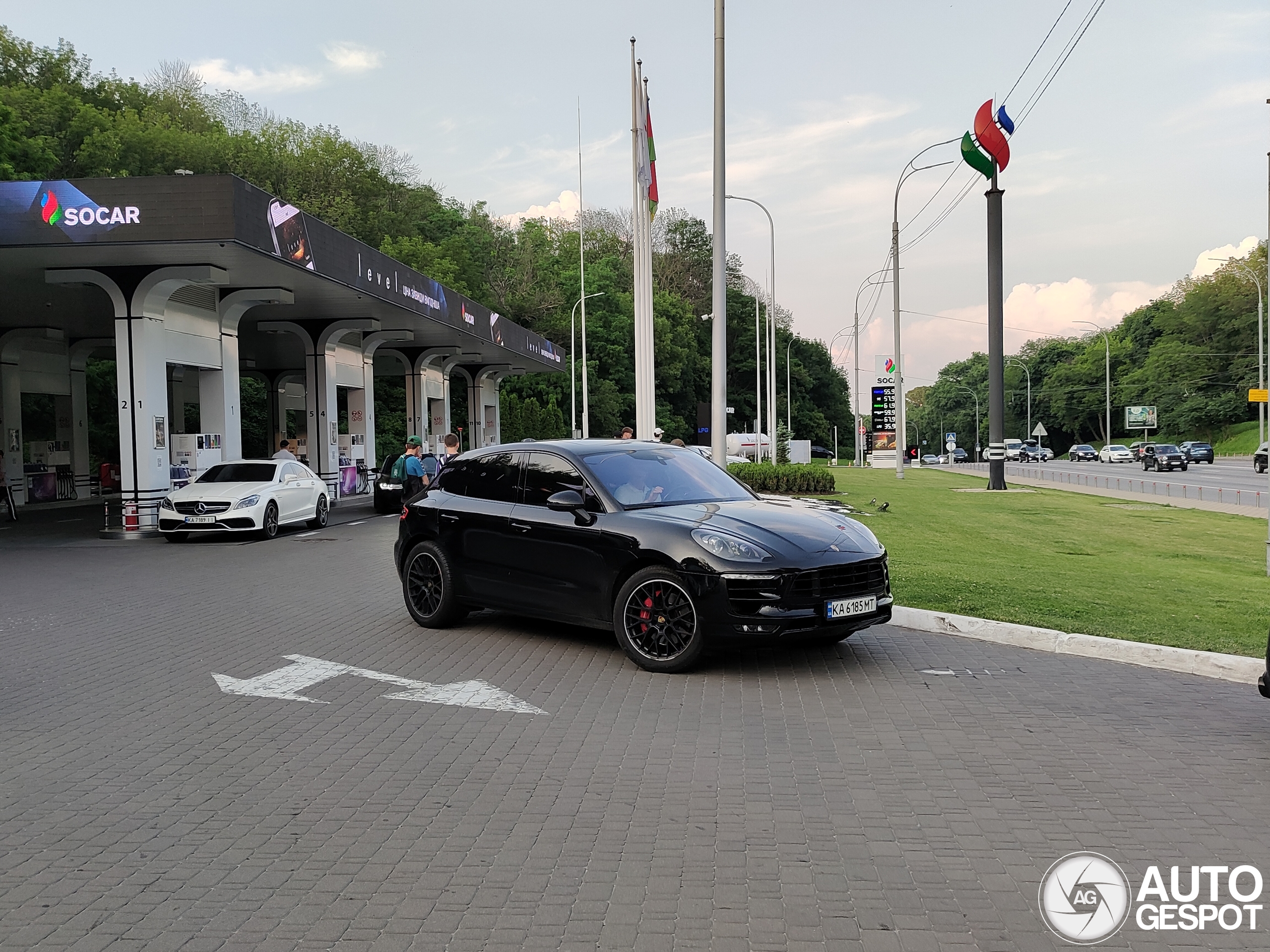 Porsche 95B Macan GTS