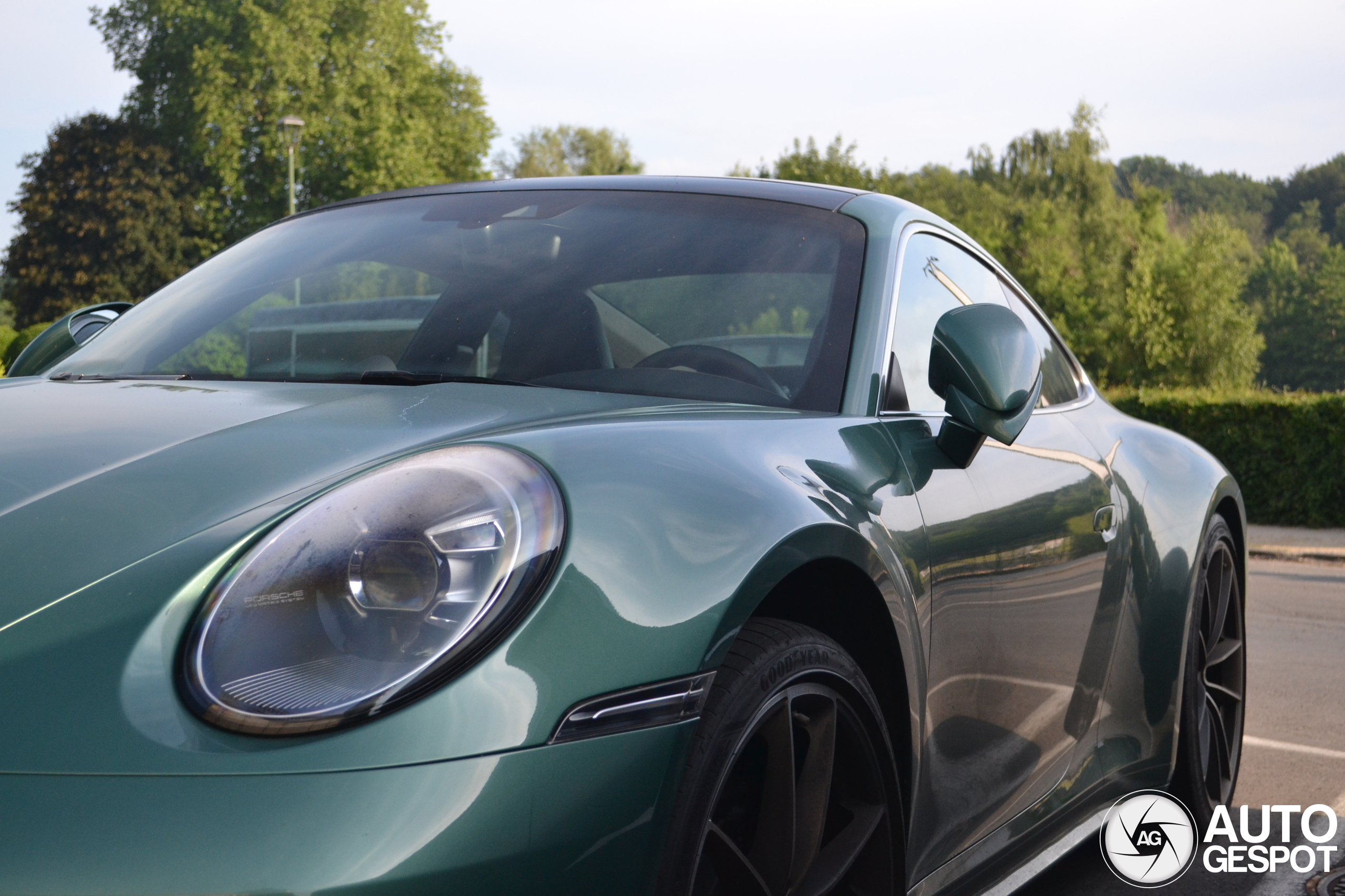 Porsche 992 Carrera 4S