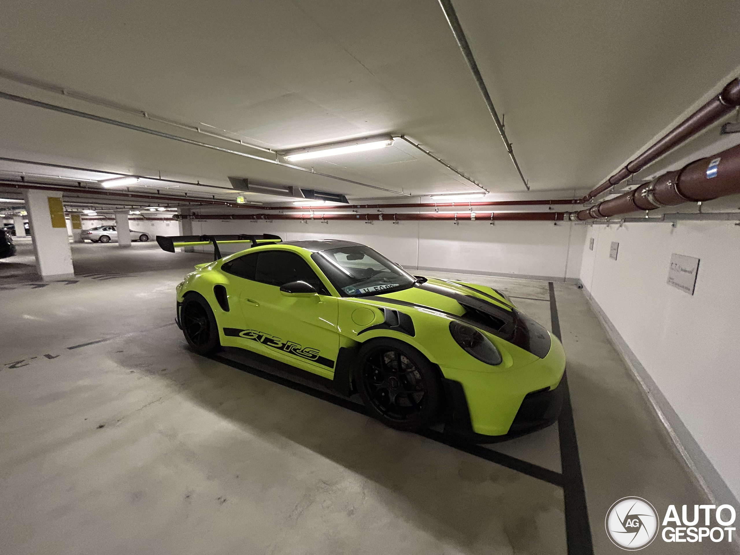 Porsche 992 GT3 RS Weissach Package