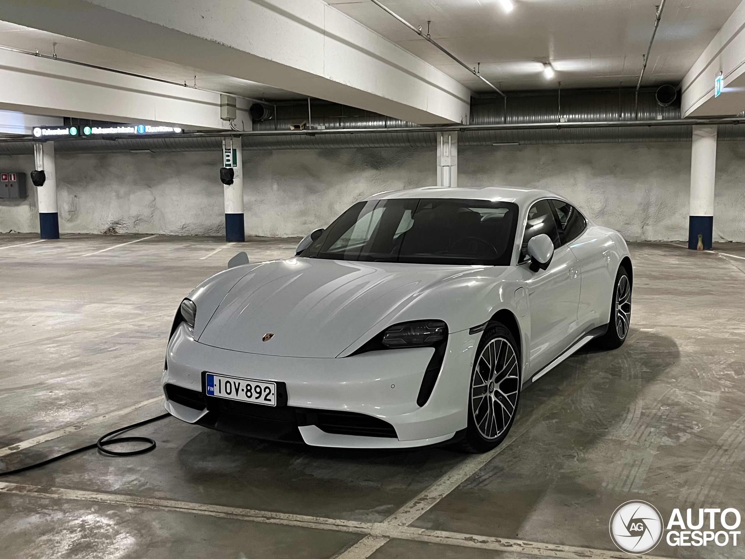 Porsche Taycan Turbo