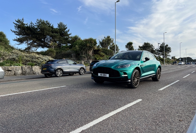 Aston Martin DBX707