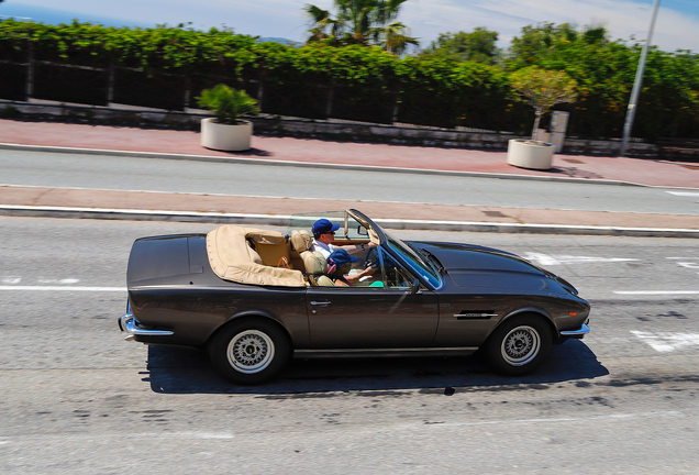 Aston Martin V8 Volante 1979-1989