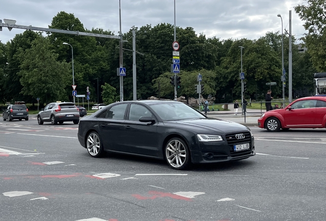 Audi S8 D4 Plus