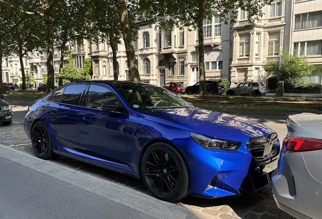 BMW M5 G90