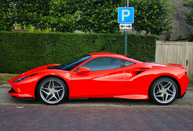 Ferrari F8 Tributo