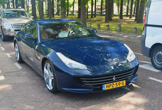 Ferrari GTC4Lusso