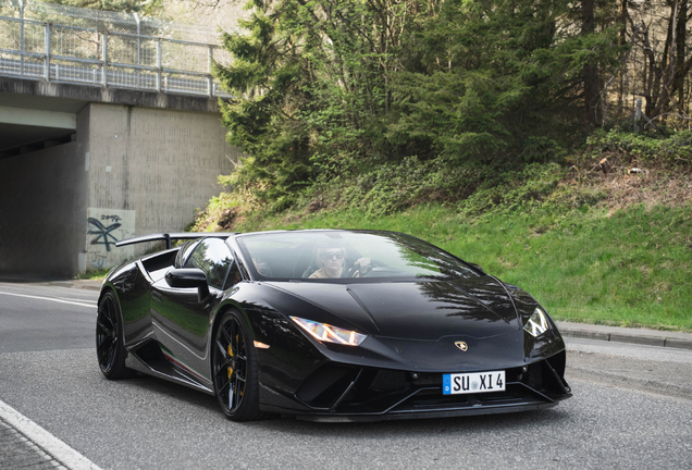 Lamborghini Huracán LP640-4 Performante Spyder