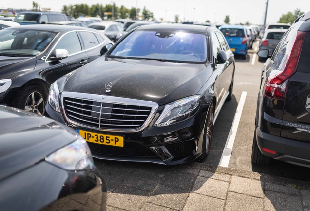 Mercedes-Benz S 63 AMG V222