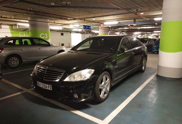 Mercedes-Benz S 63 AMG W221
