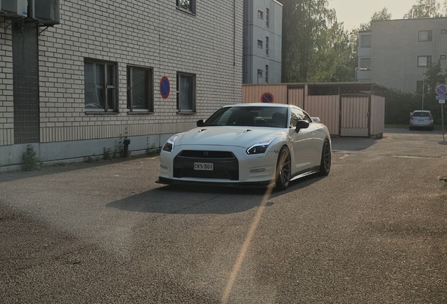 Nissan GT-R 2011
