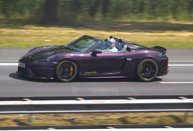Porsche 718 Spyder RS