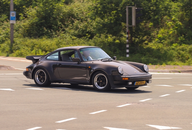 Porsche 930 Turbo