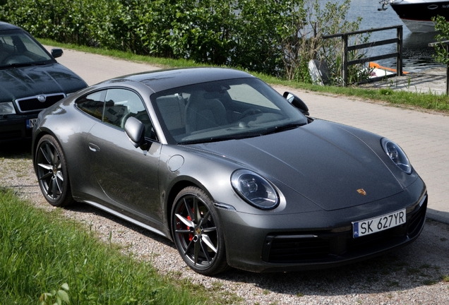 Porsche 992 Carrera 4S